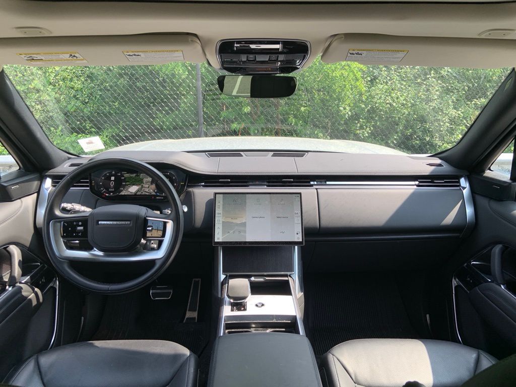 2024 Land Rover Range Rover SE photo 21