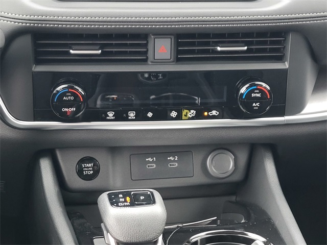 2026 Nissan Rogue SV photo 21