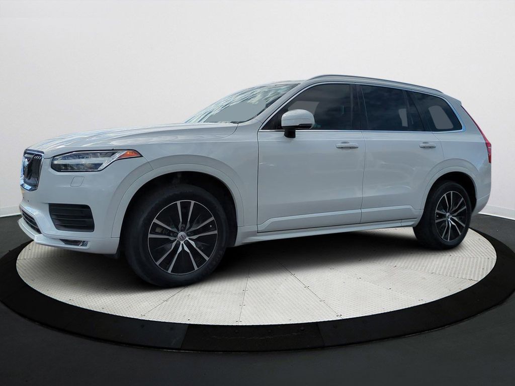 2020 Volvo XC90 T6's photo