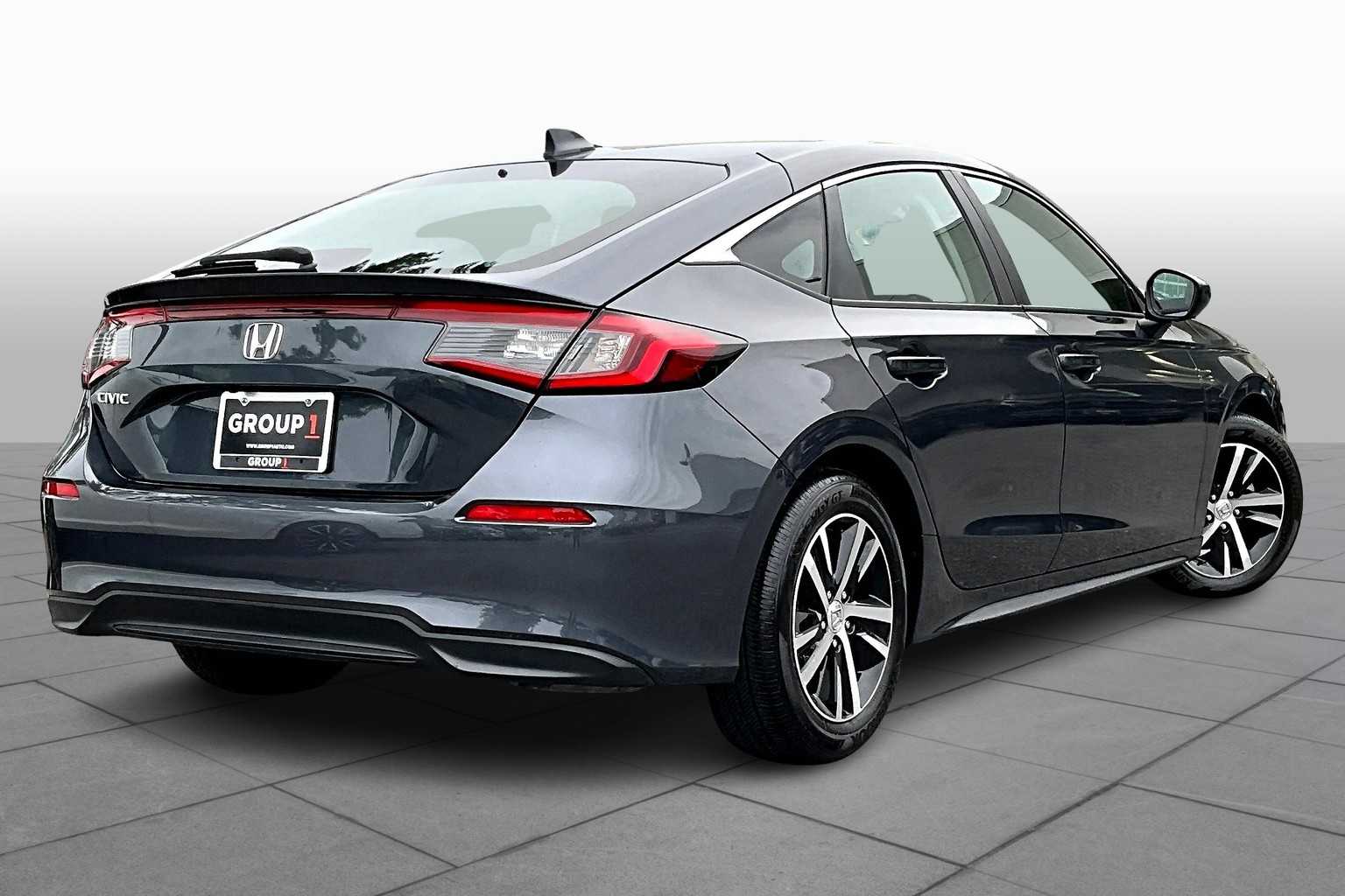 2024 Honda Civic Hatchback LX photo 12