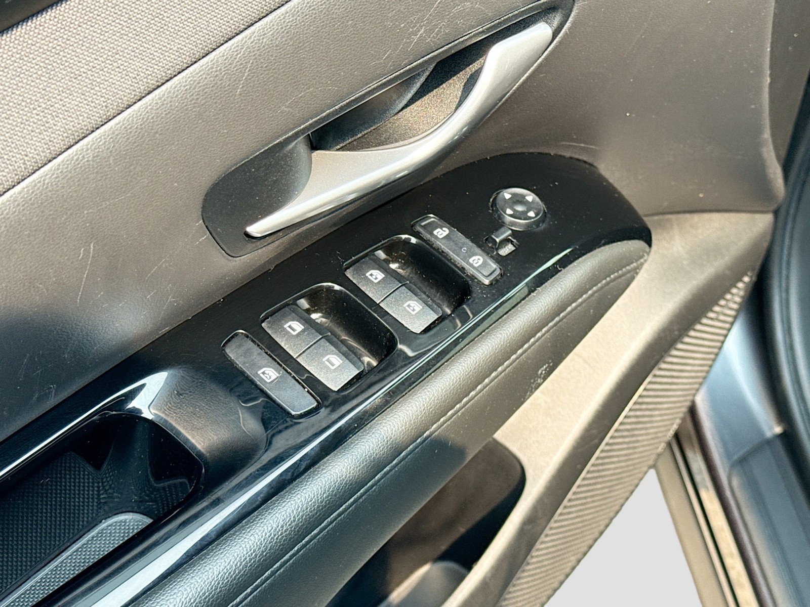 2023 Hyundai Tucson Limited photo 13