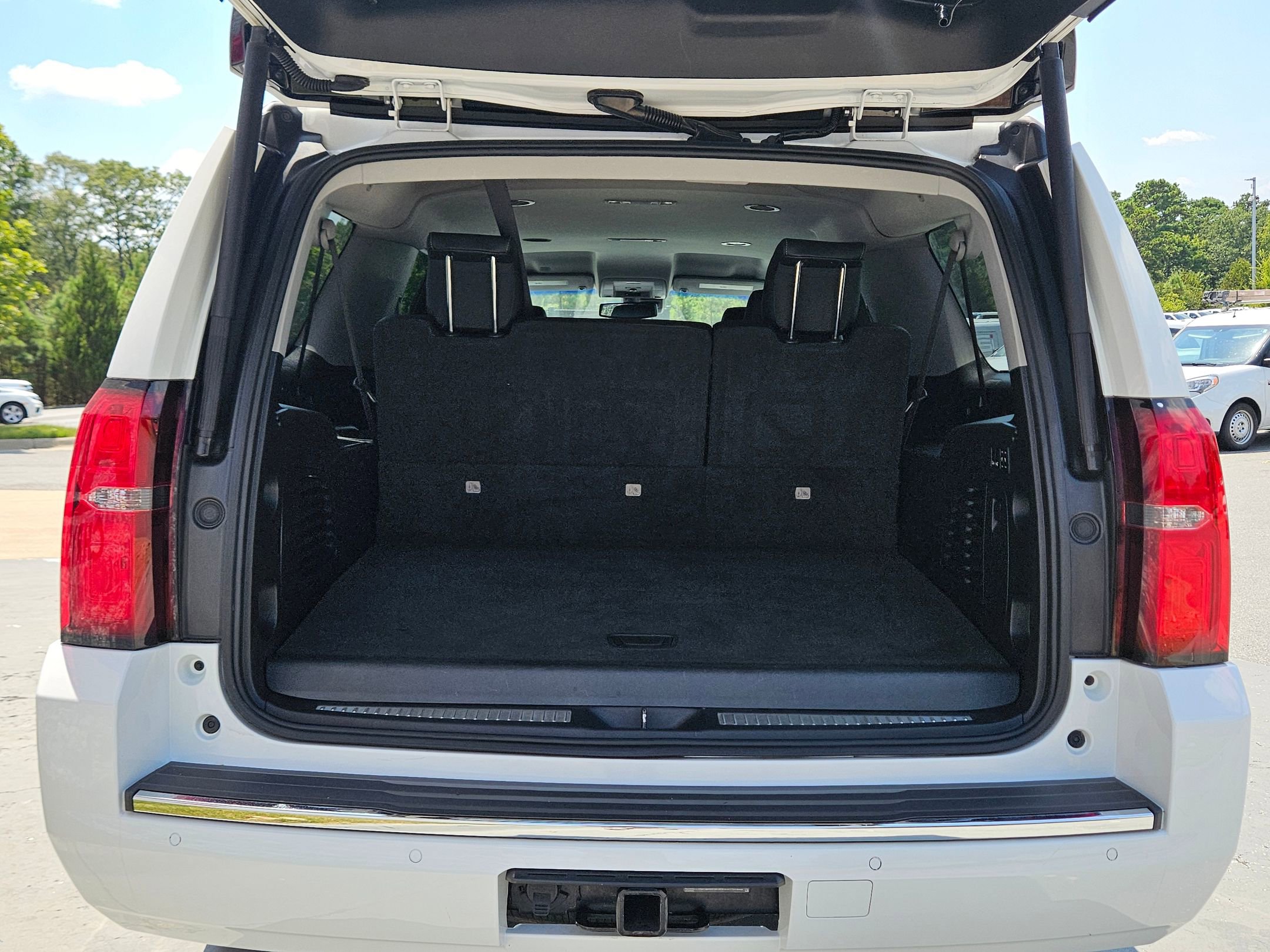 2020 Chevrolet Suburban Premier photo 29