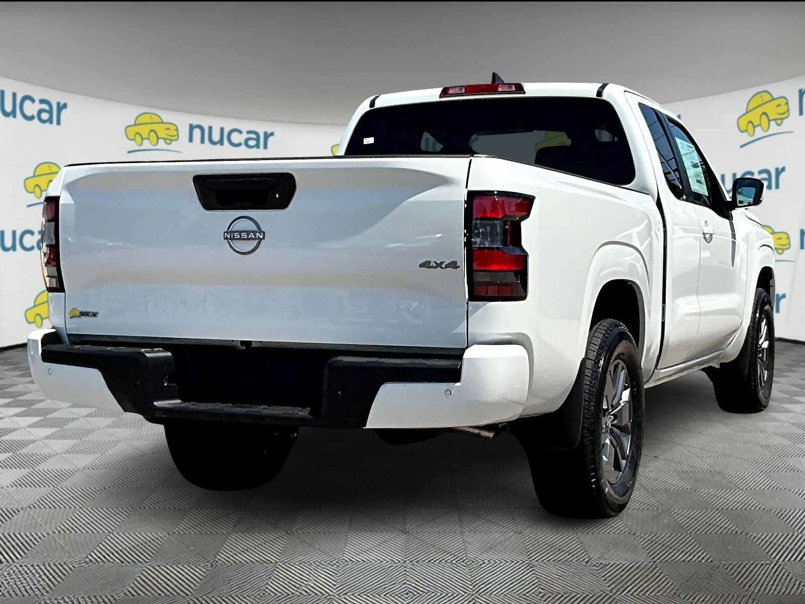 2025 Nissan Frontier SV photo 6