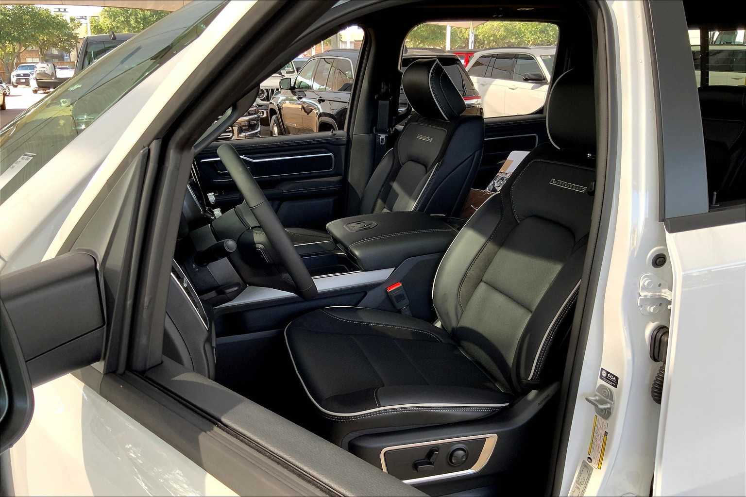 2026 Ram 1500 Laramie photo 9