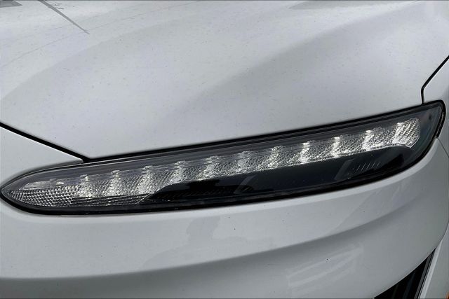 2022 Hyundai Kona Electric Limited photo 5