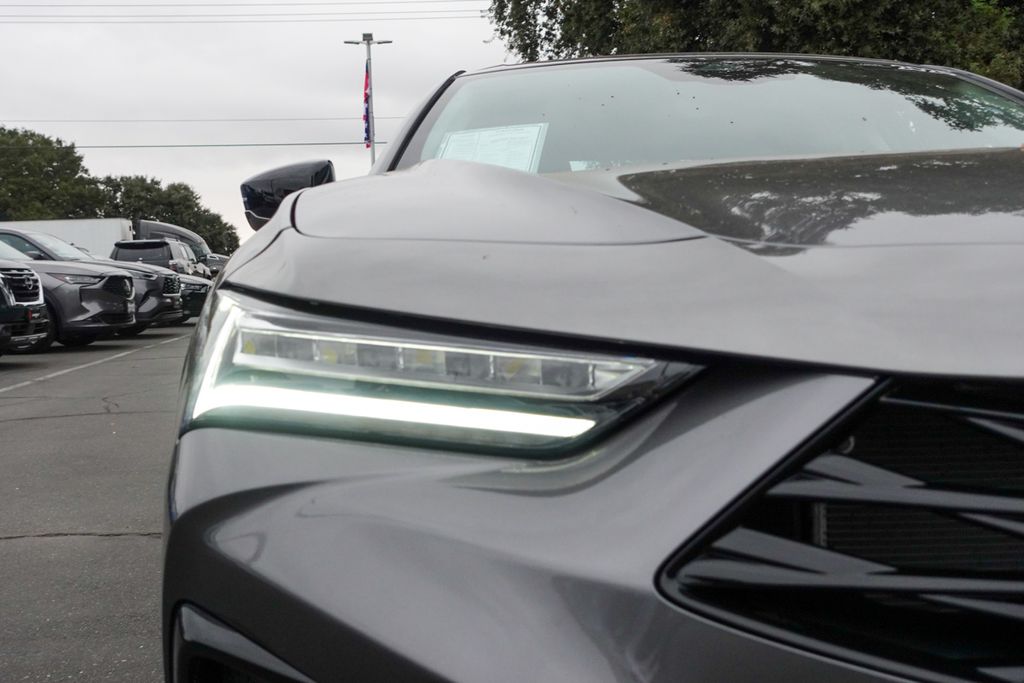 2025 Acura TLX Technology photo 3