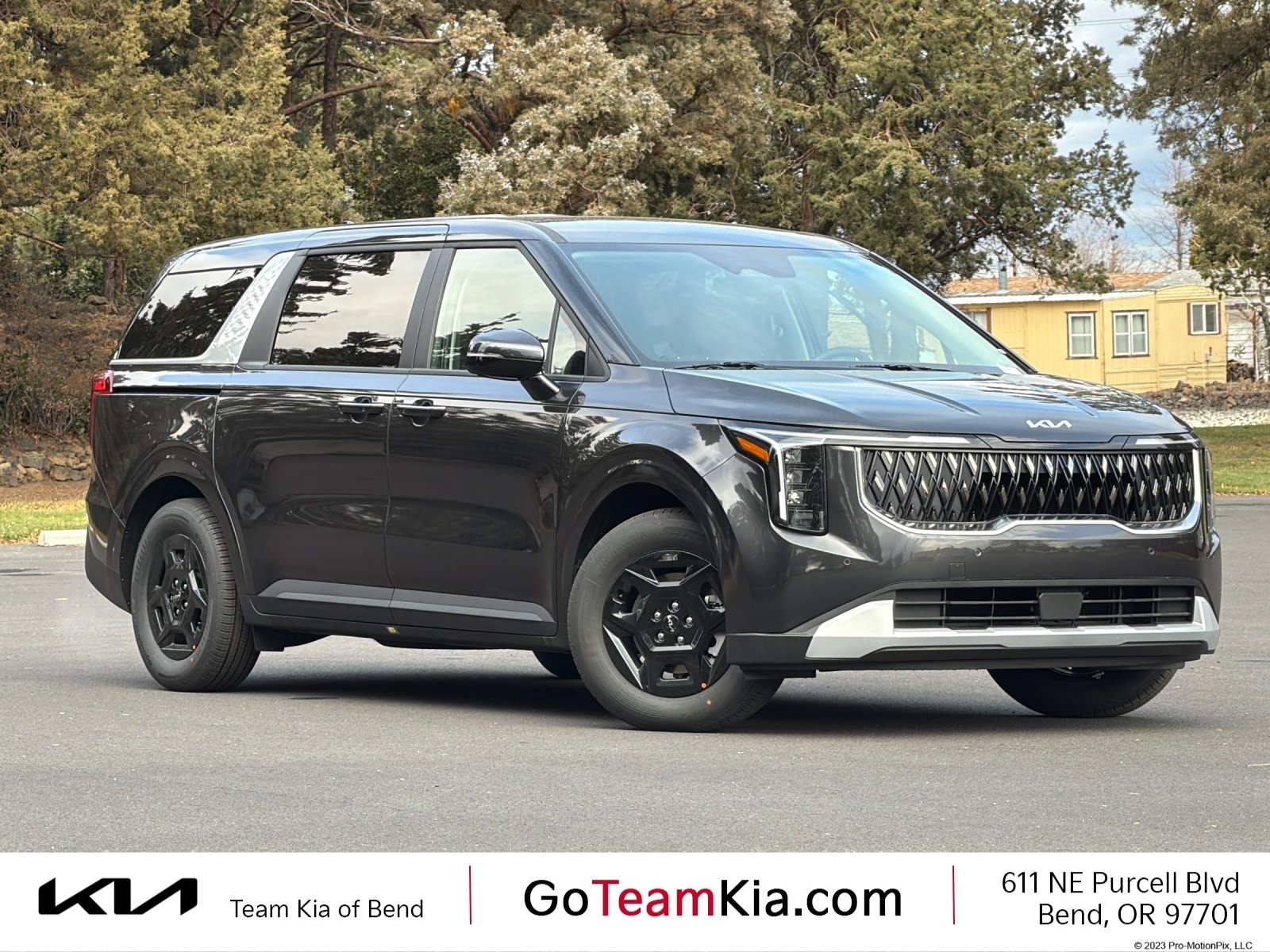 2026 Kia Carnival LXS's photo