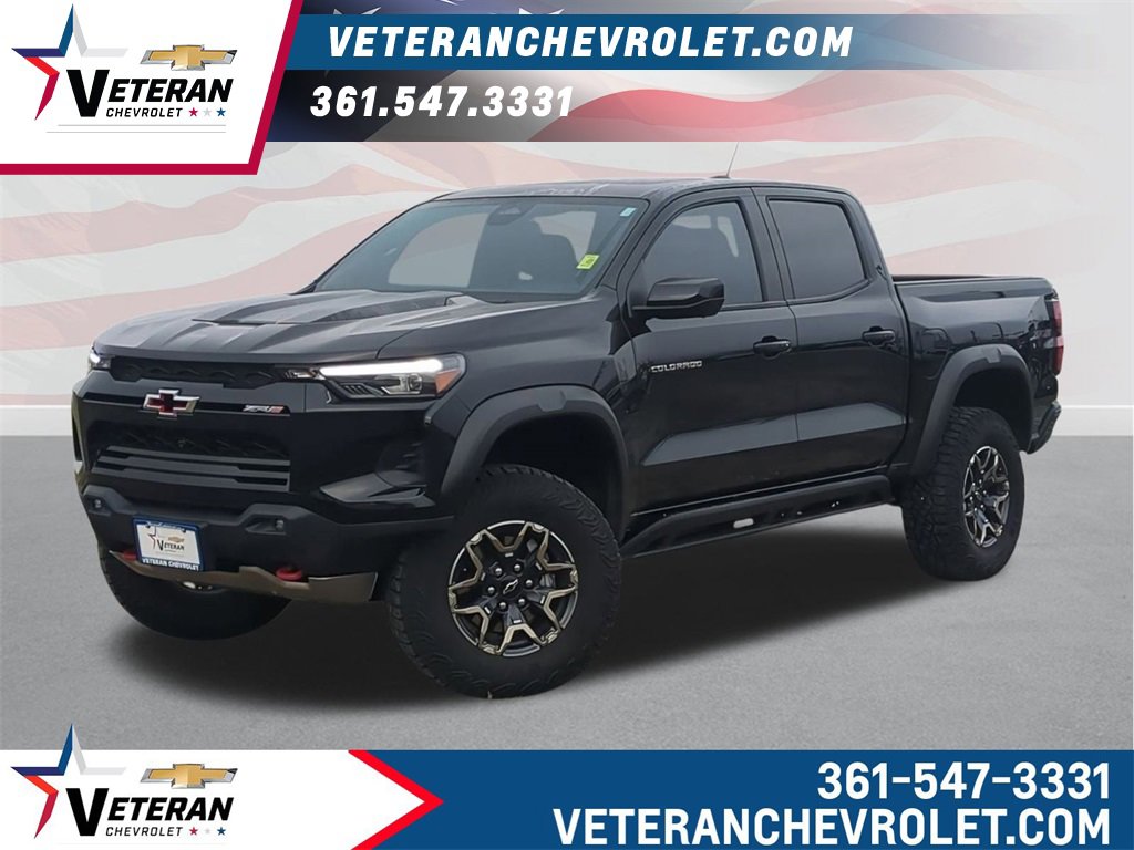 2024 Chevrolet Colorado ZR2's photo