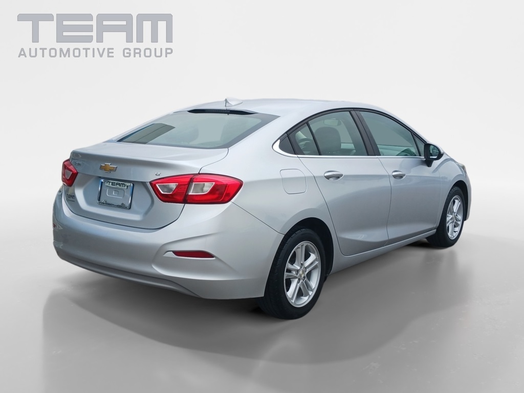 2018 Chevrolet Cruze LT photo 7