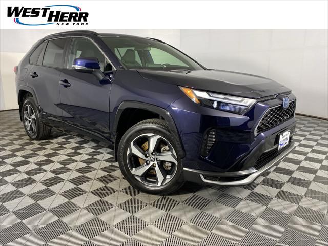 2023 Toyota RAV4 SE's photo