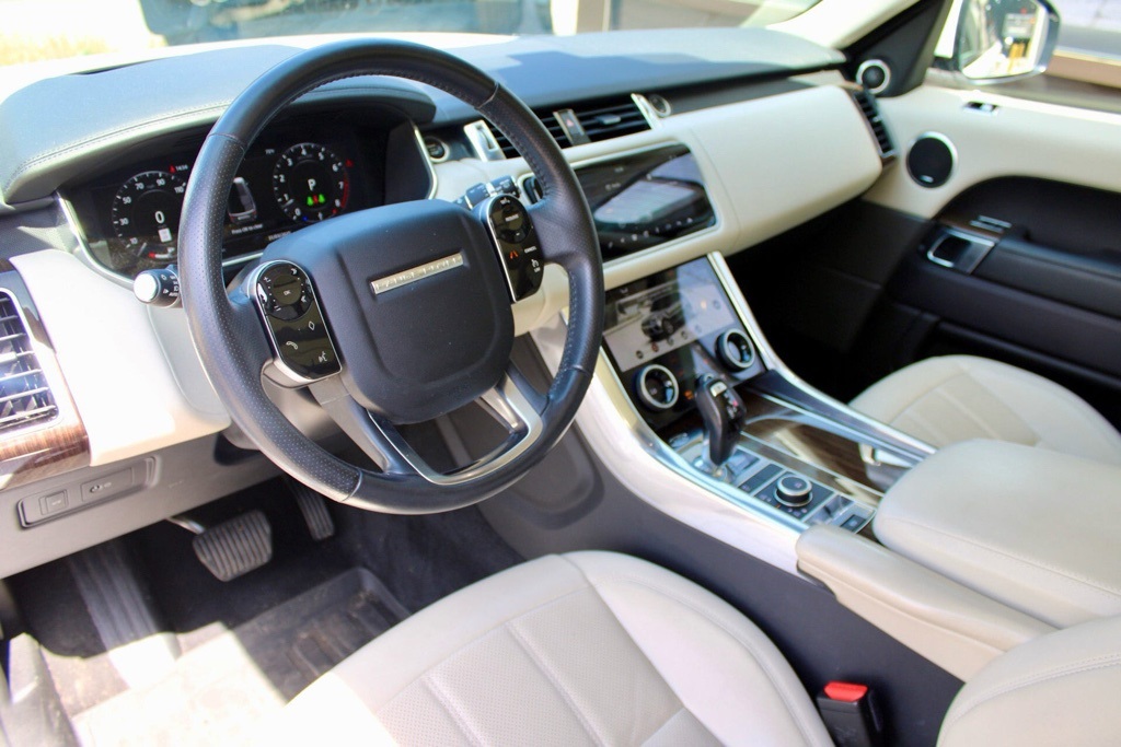 2018 Land Rover Range Rover Sport HSE photo 4