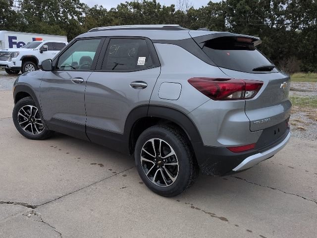 2026 Chevrolet Trailblazer LT photo 4