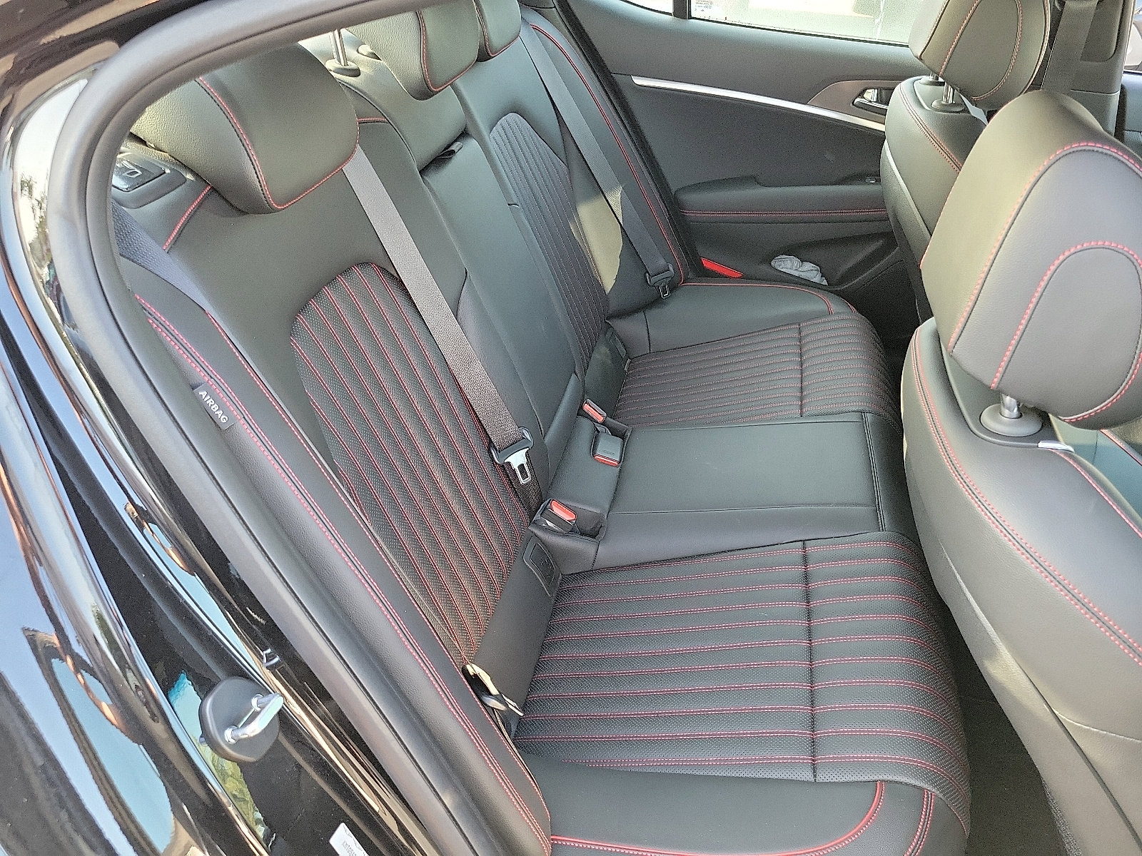 2025 Genesis G70 3.3T Sport Advanced photo 18