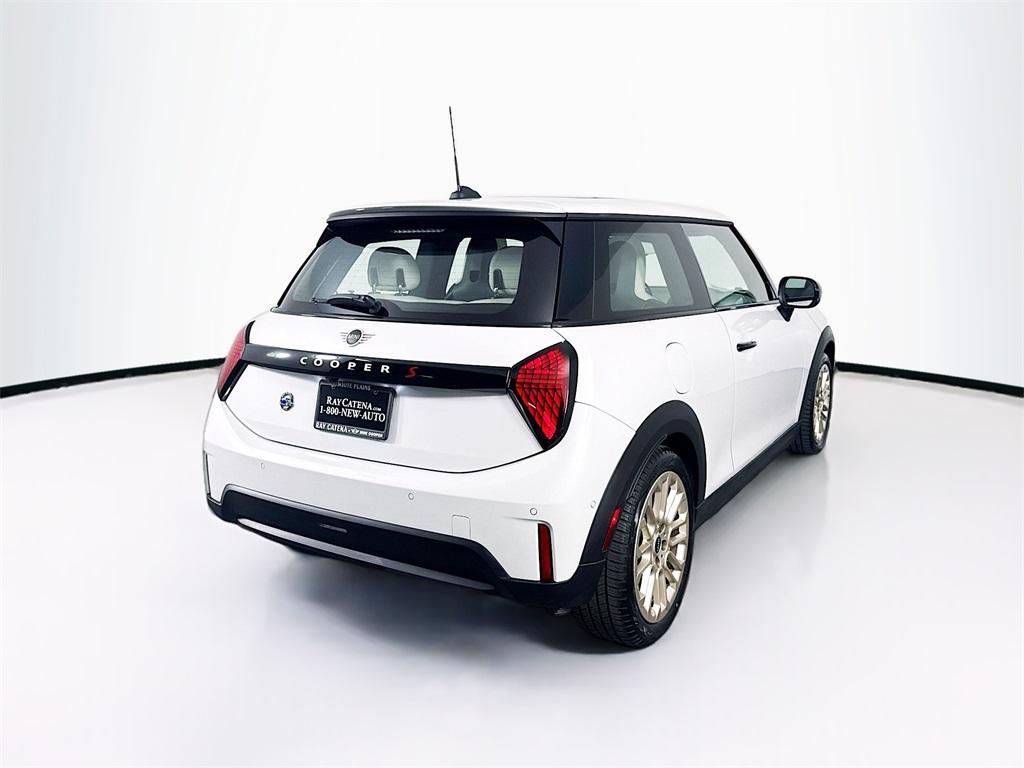 2025 Mini Cooper S Hardtop 2 Door photo 7