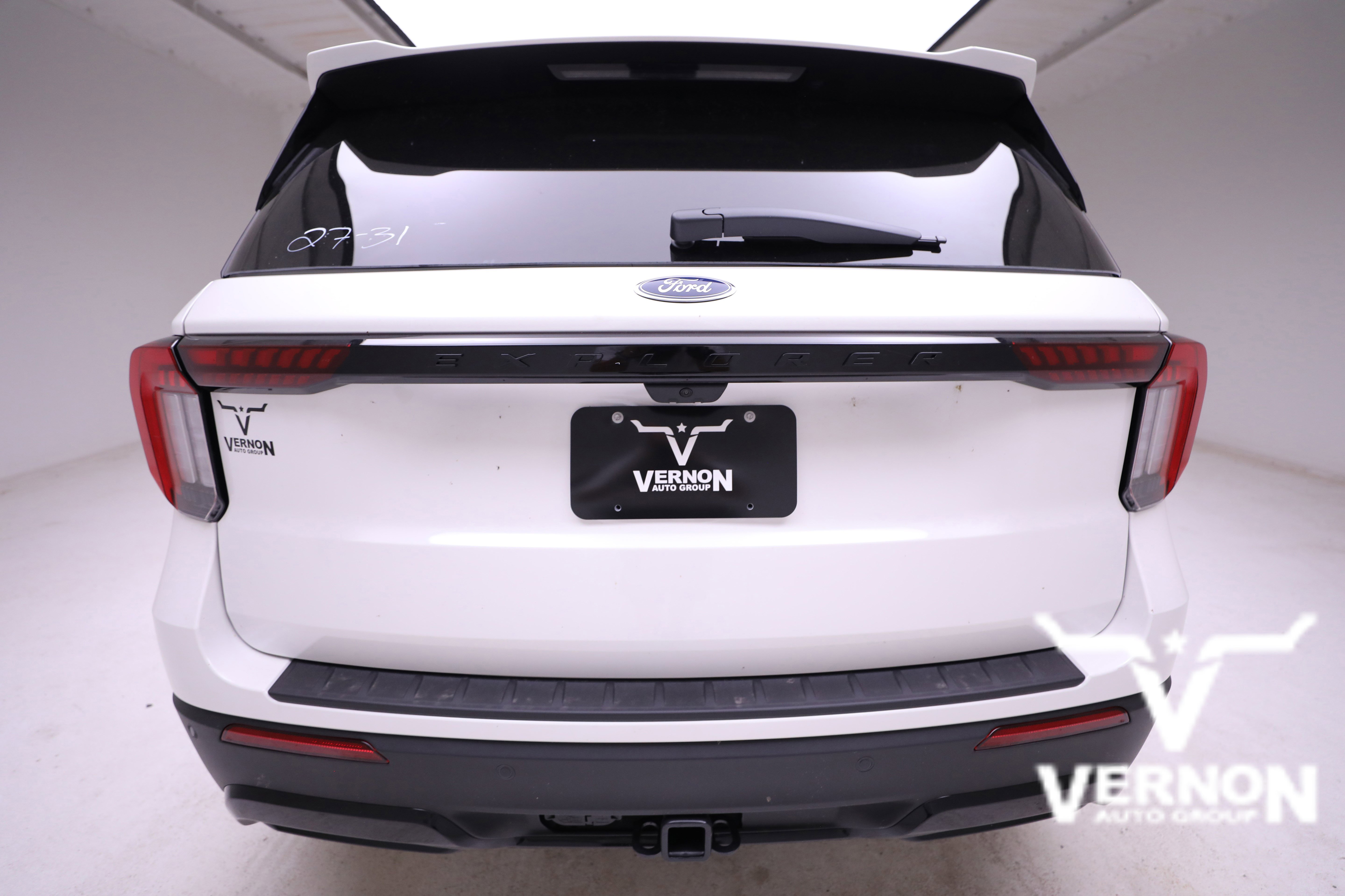 2025 Ford Explorer ST-Line photo 4