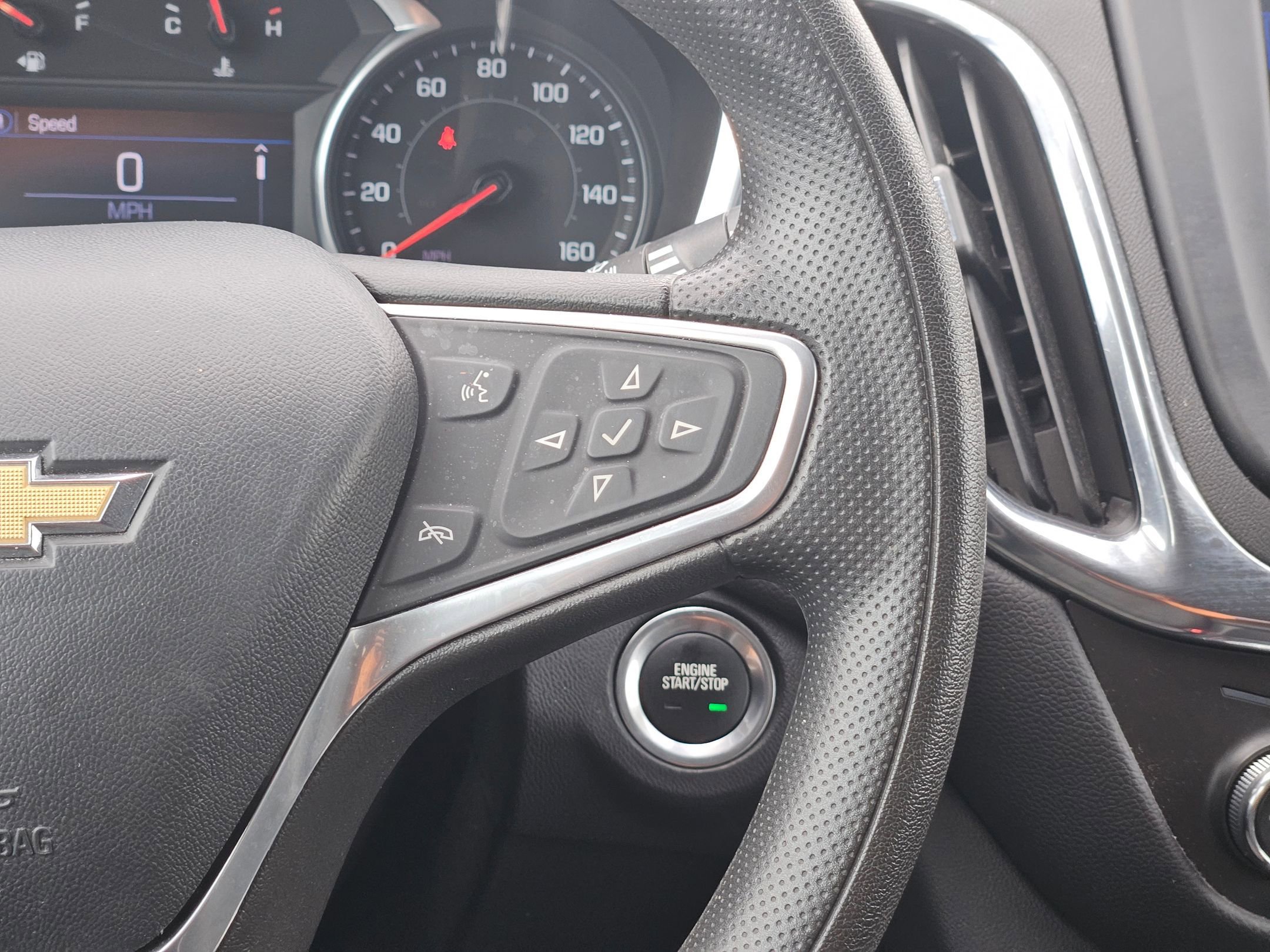 2023 Chevrolet Equinox LT photo 17