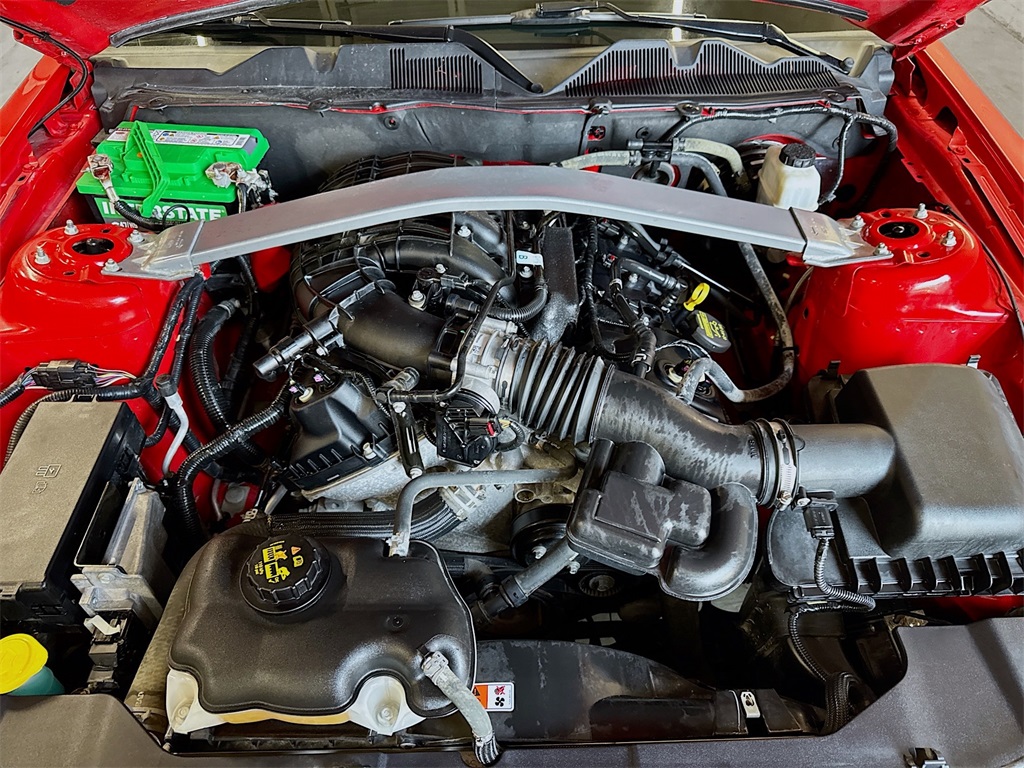 2014 Ford Mustang V6 photo 24