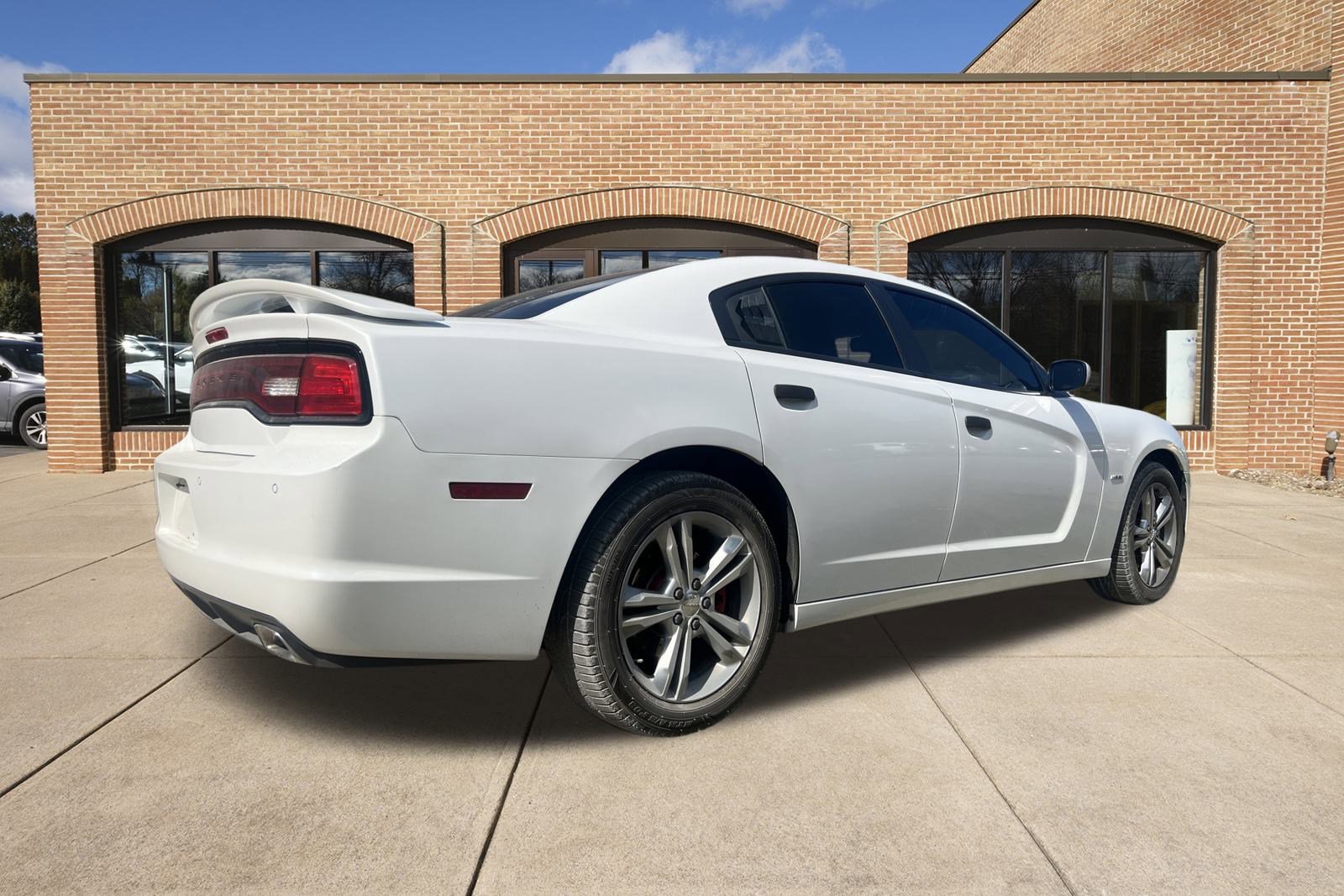 2013 Dodge Charger R/T Max AWD photo 11