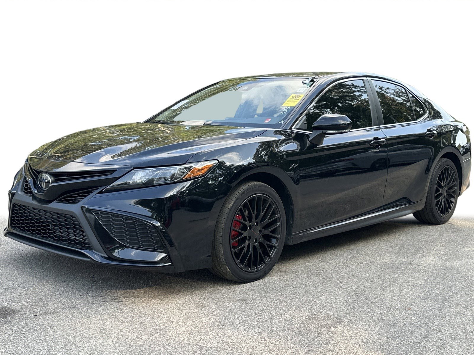 2022 Toyota Camry SE photo 3