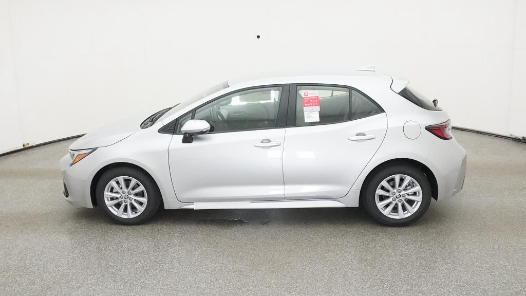 2025 Toyota Corolla SE photo 8