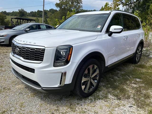 2021 Kia Telluride S photo 3