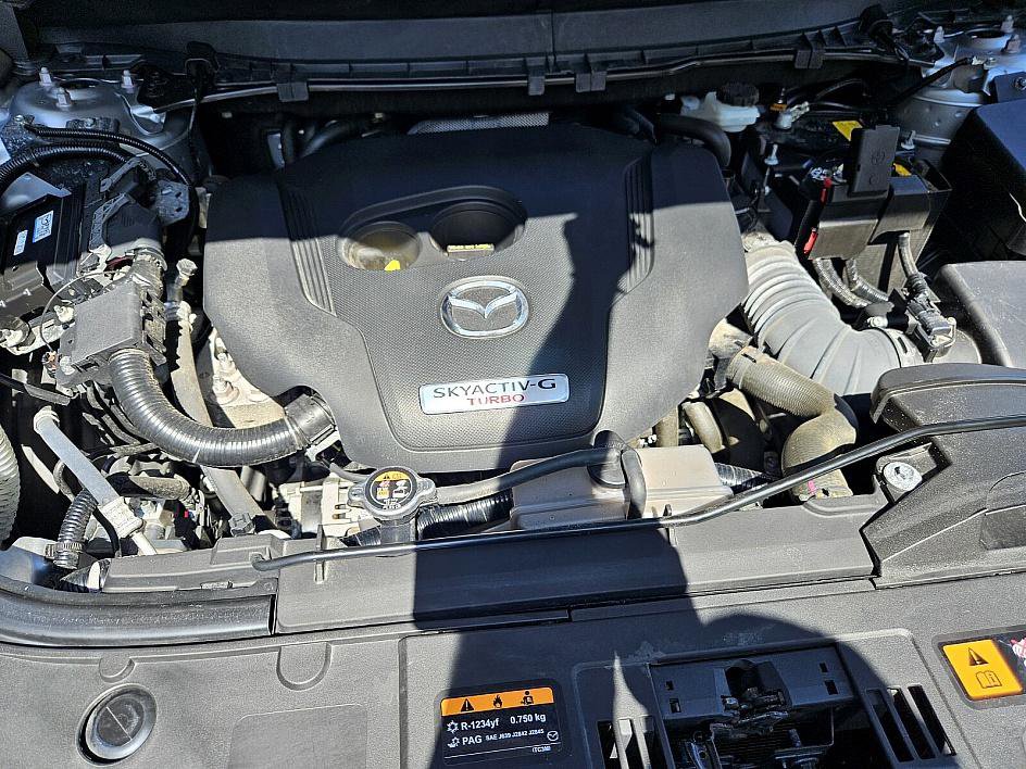 2023 Mazda CX-9 Touring photo 15