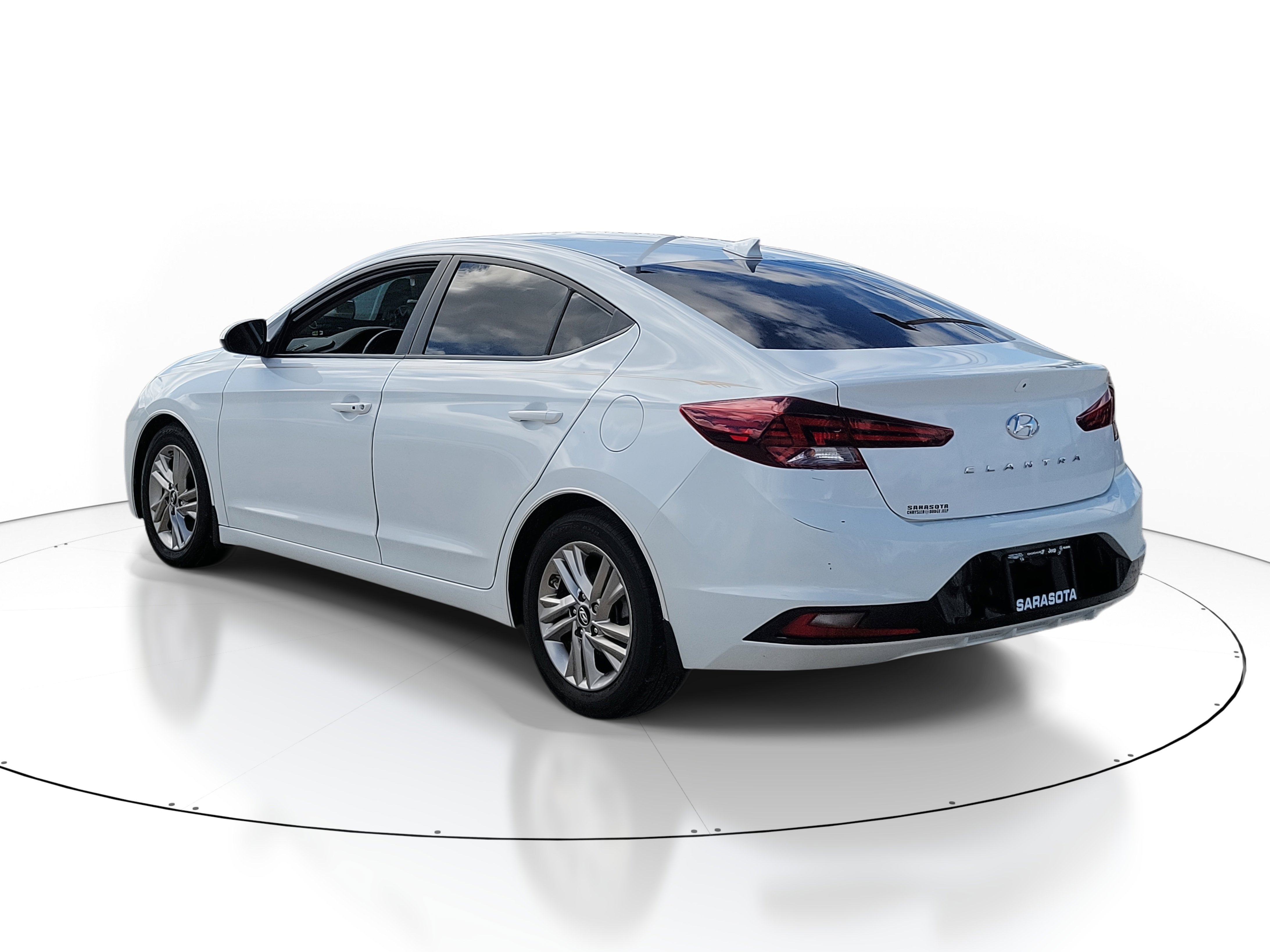 2019 Hyundai Elantra Value Edition photo 4