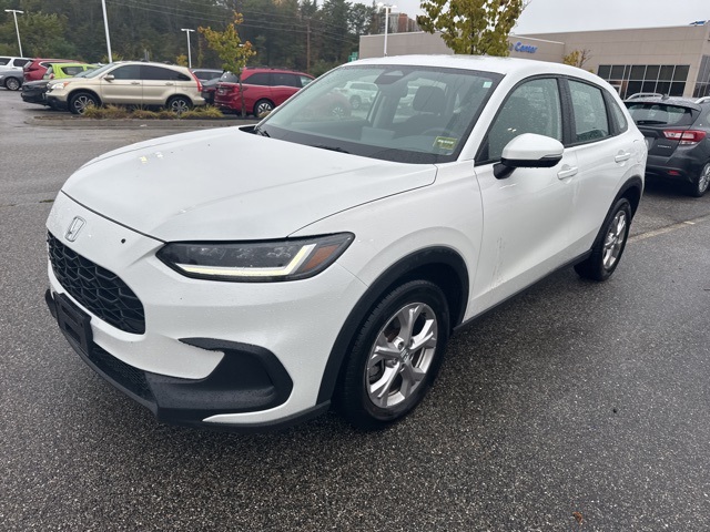 2025 Honda HR-V LX photo 3