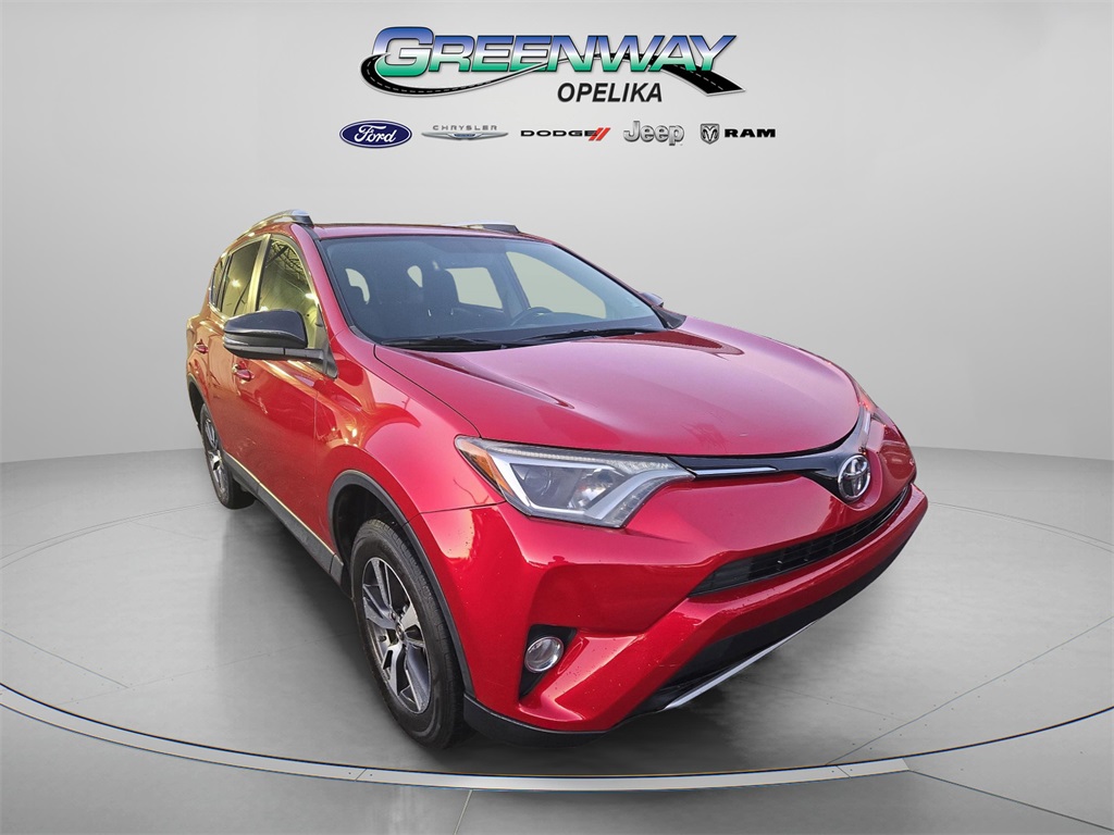 2016 Toyota RAV4 XLE's photo