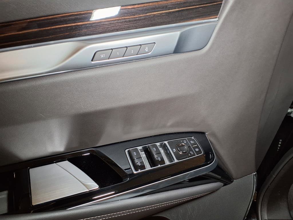 2025 Cadillac Escalade ESV Premium Luxury photo 14