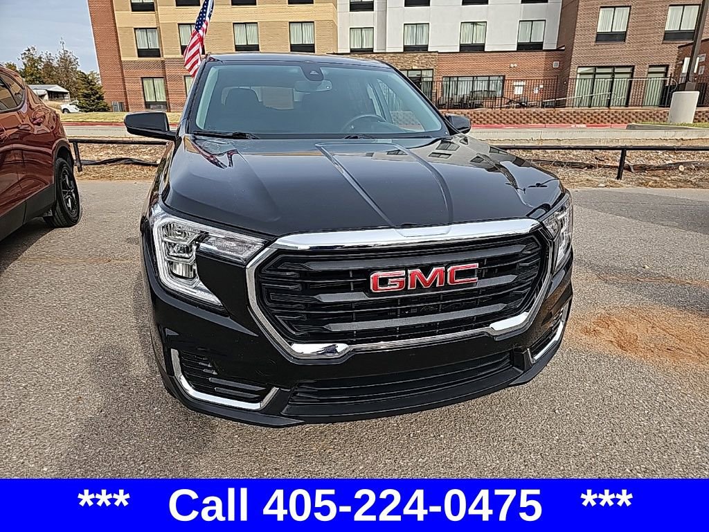 2024 Gmc Terrain SLE photo 4