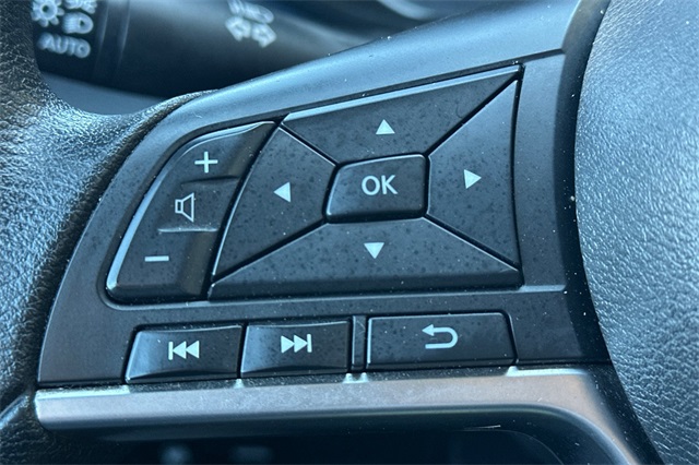 2023 Nissan Versa 1.6 SV photo 27