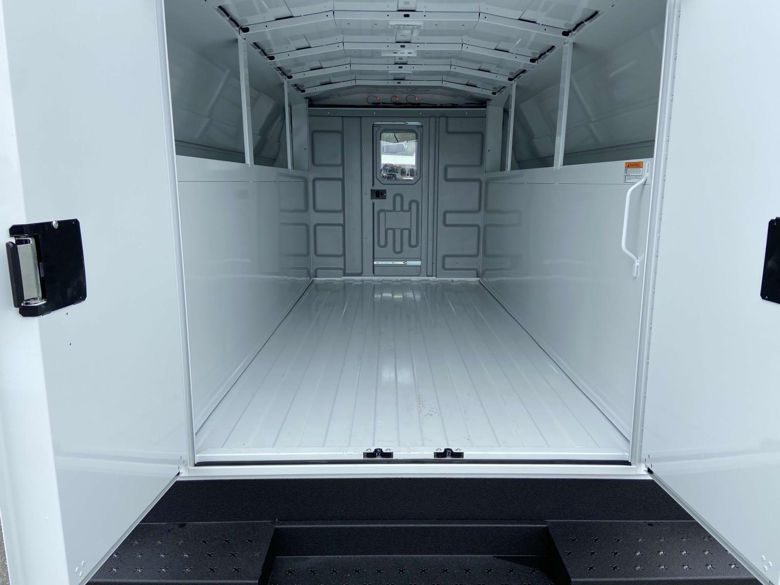 2025 Ford E-350 Base photo 6