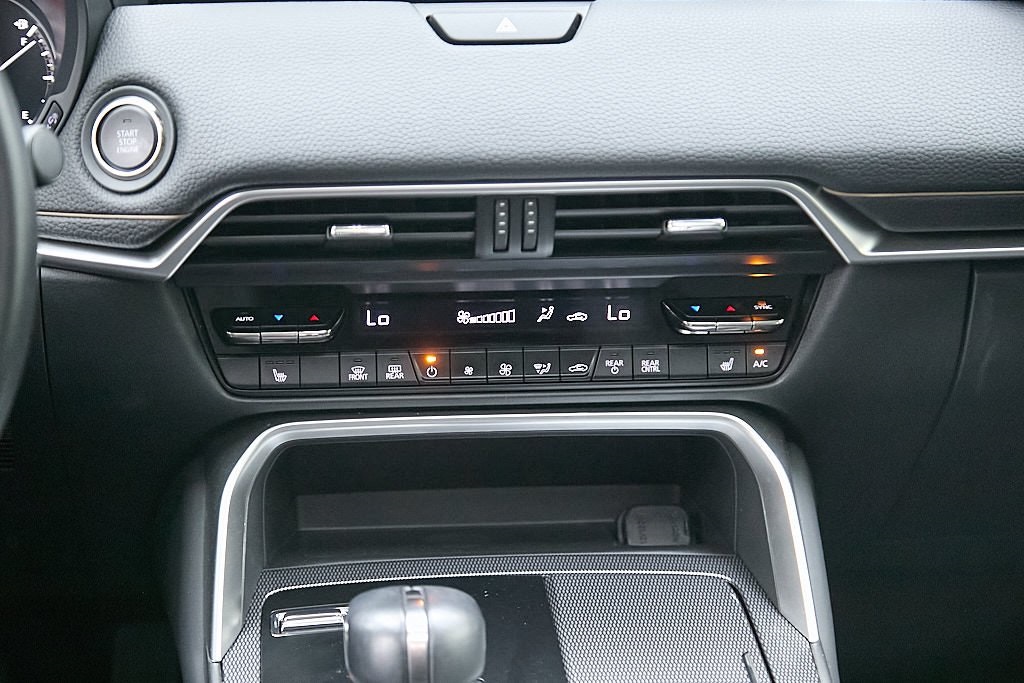 2025 MAZDA CX-90 - Image 29