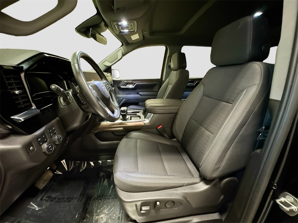 2024 Chevrolet Silverado 1500 LT Trail Boss photo 4