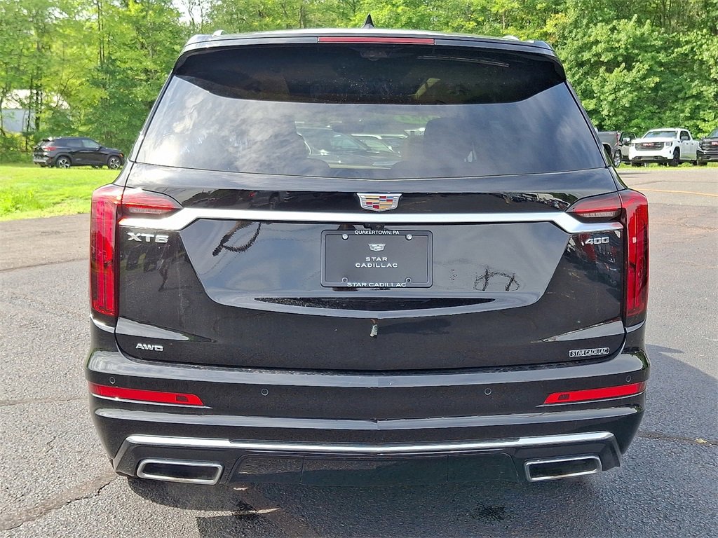 2024 Cadillac XT6 Premium Luxury photo 2