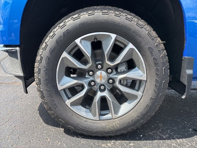 2026 Chevrolet Silverado 1500 LT photo 13