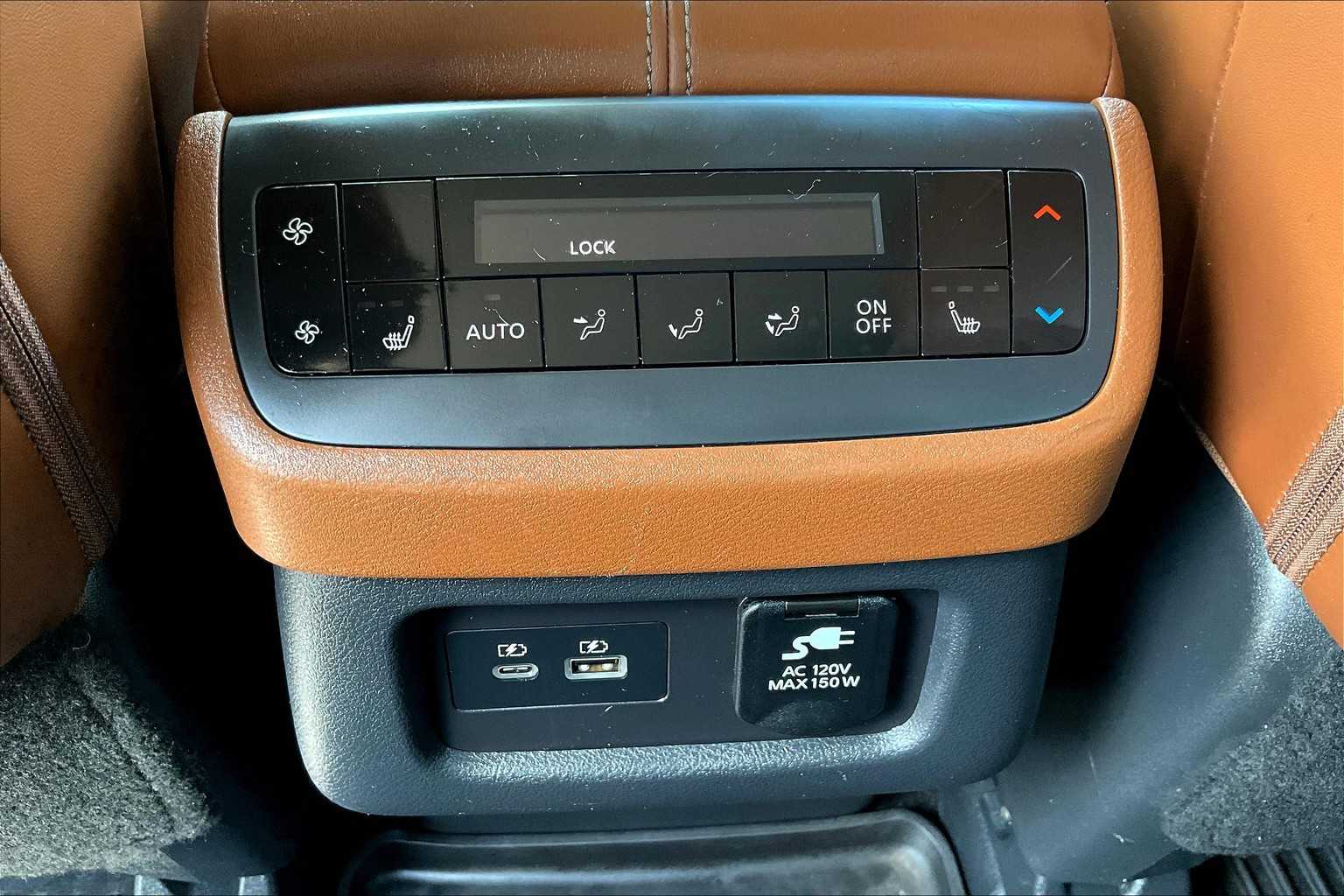 2023 Nissan Pathfinder Platinum photo 58