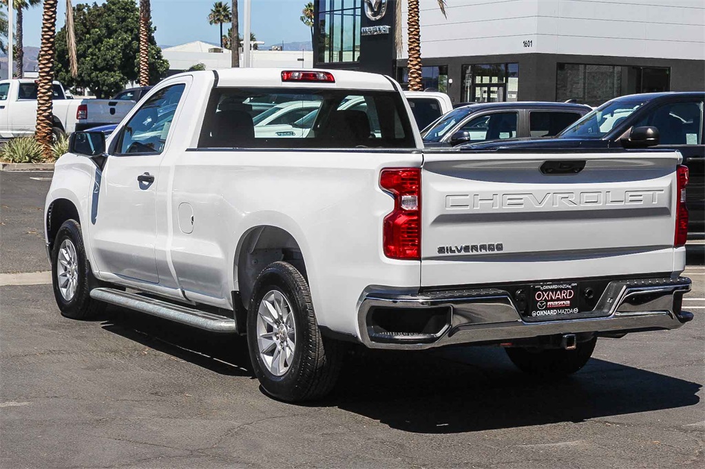 2024 Chevrolet Silverado 1500 photo 2