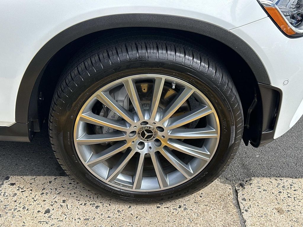 2022 Mercedes Benz GLC 300 Coupe photo 12