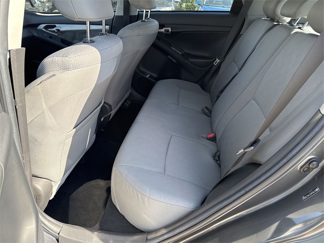 2010 Toyota Corolla Matrix L 4WD photo 14