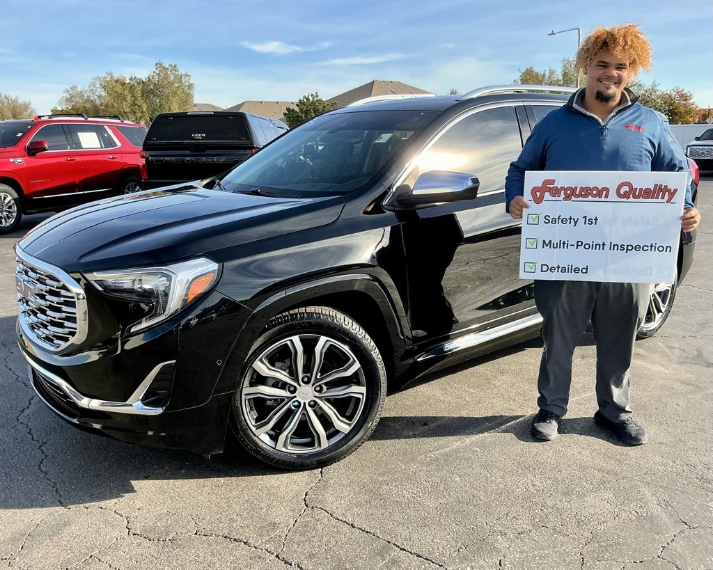 2021 GMC Terrain Denali's photo