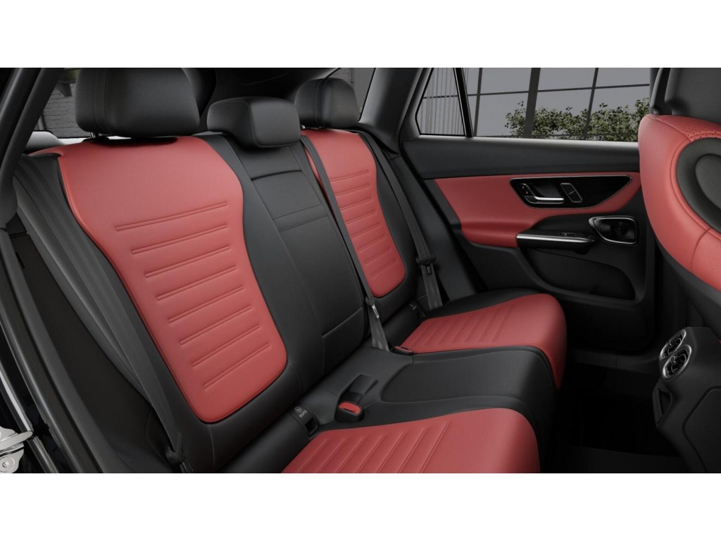 2026 Mercedes Benz GLC 300 photo 5