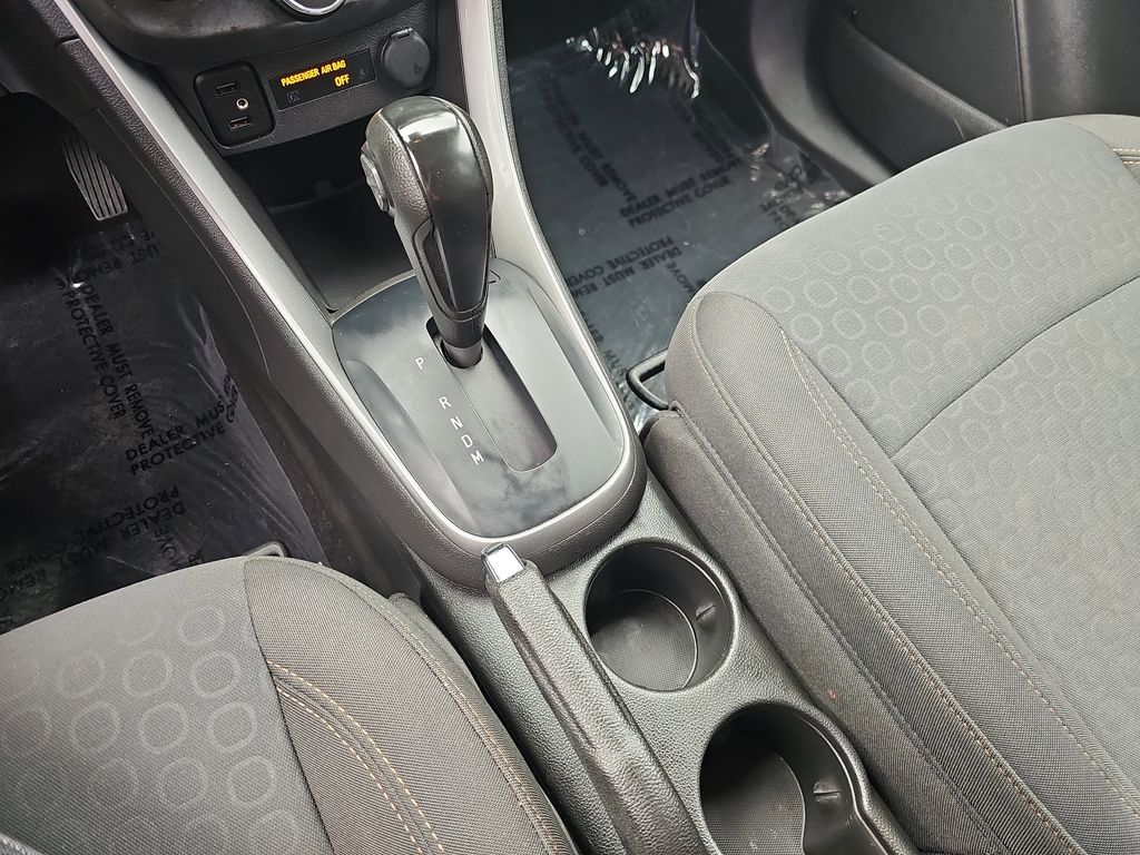 2022 Chevrolet Trax LS photo 23