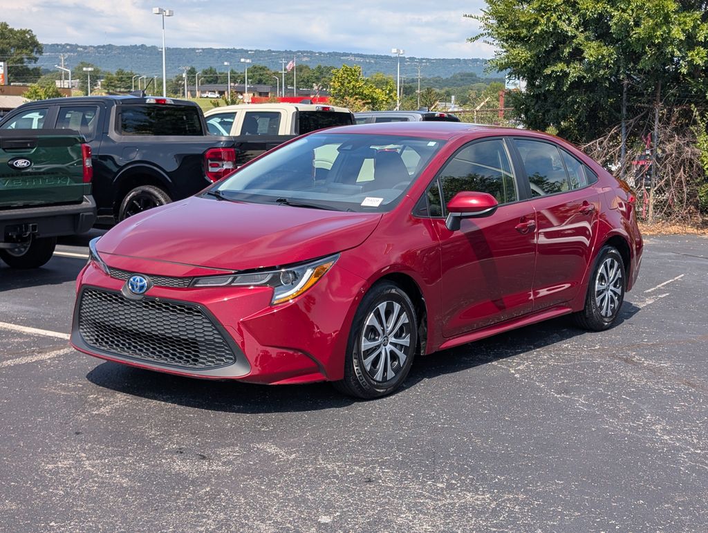 2022 Toyota Corolla LE photo 2