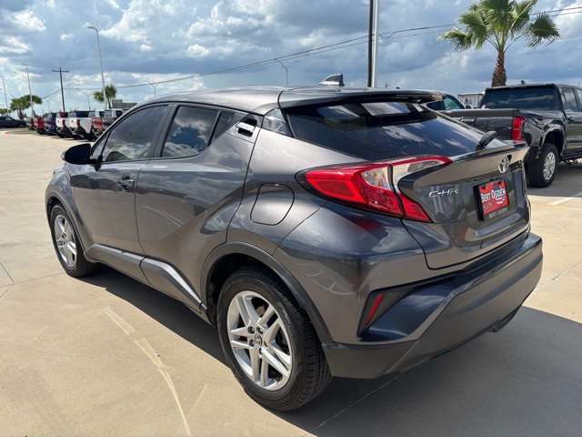 2021 Toyota C-HR LE photo 6