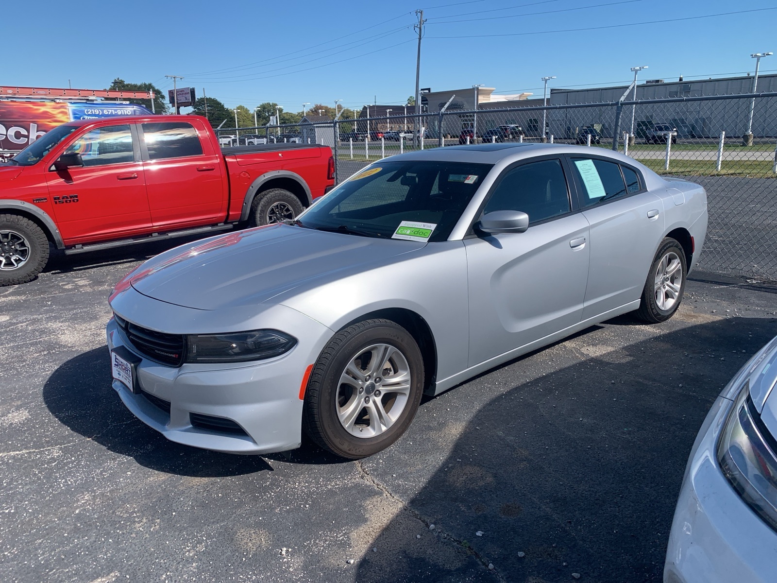 2022 Dodge Charger SXT photo 2