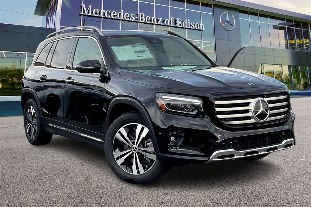 2026 Mercedes-Benz GLB GLB 250's photo