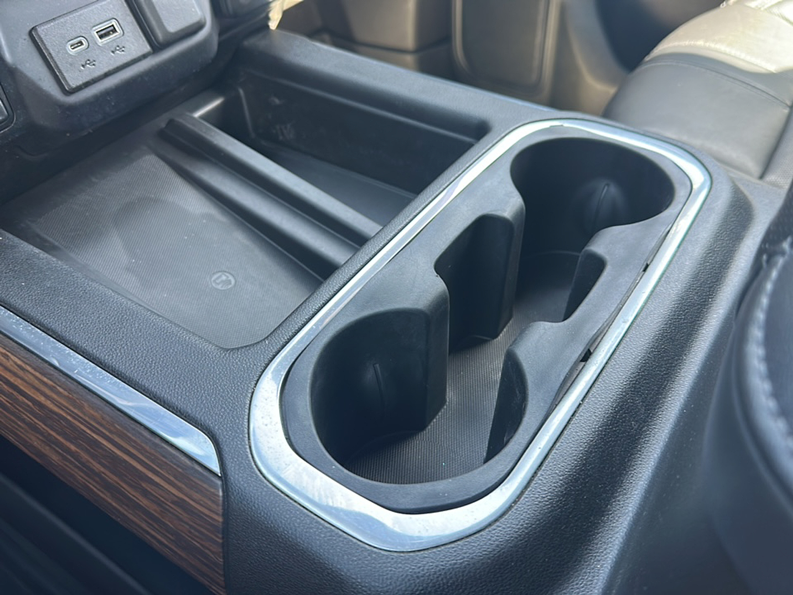 2021 Chevrolet Silverado 1500 High Country photo 13
