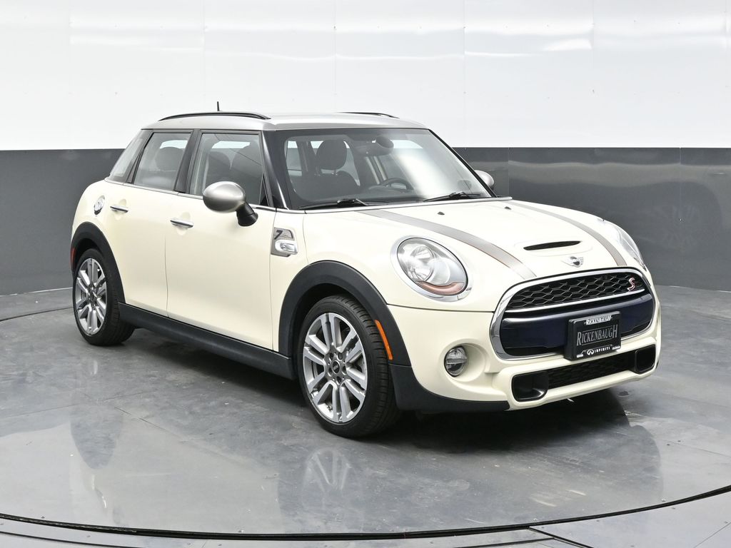 2017 MINI Cooper